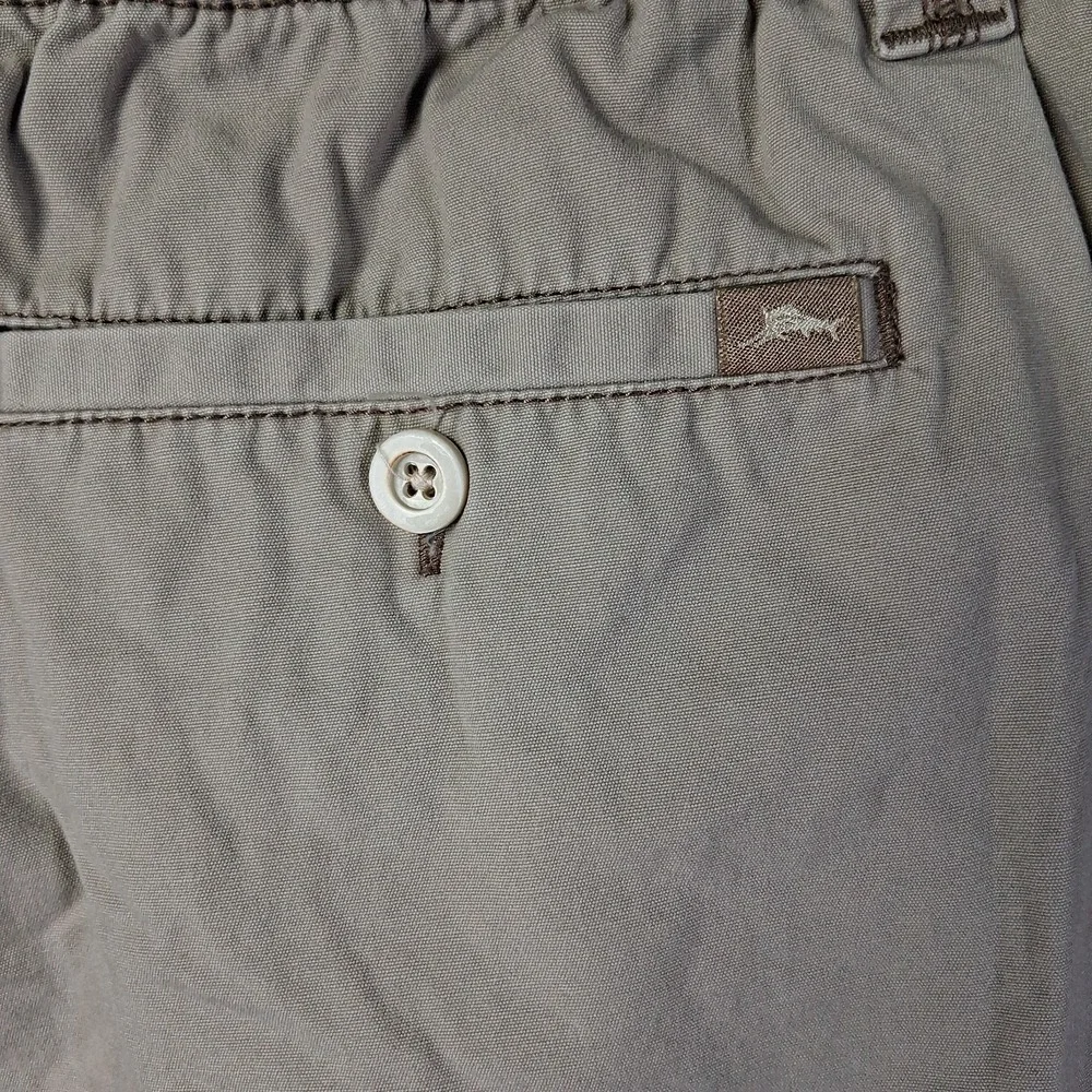 Tommy Bahama Cargo Shorts Mens Large Beige Khaki Summer Outdoor Preppy 36 X 7